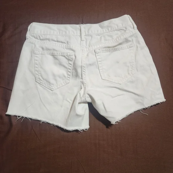 EUC Old Navy jean shorts - Picture 3 of 7